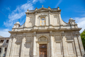 Collégiale Notre-Dame-des-Anges de L'Isle-sur-la-Sorgue