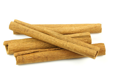 cinnamon sticks isolated on white background
