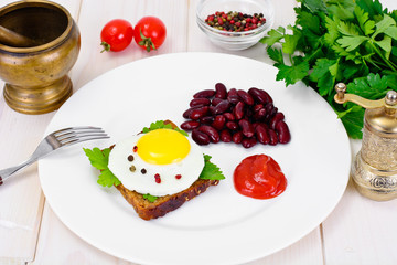 Fried Egg with Red Beans