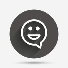 Fototapeta premium Happy face speech bubble symbol. Smile icon.