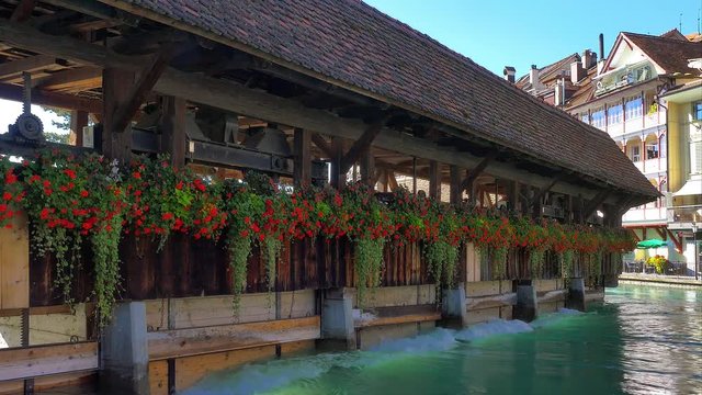 Thun at Lake Thun and Aar Bridge (Scherzlingschleuse), Bernese Oberland, Canton of Bern, Switzerland, Europe