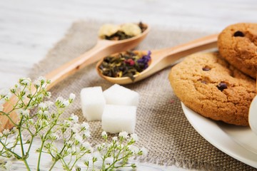 Herbal tea and cookies