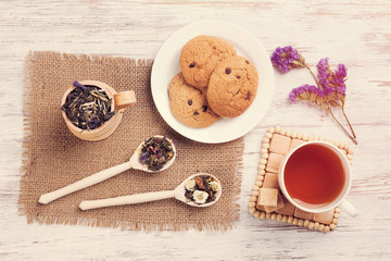 Herbal tea and cookies