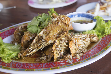 Deep fried crayfish with garlic and pepper