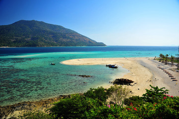 Obraz premium Beautiful Tropical Islands at Summer Season
