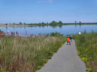 Naklejka premium Toronto waterfront bicycle trail