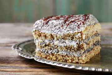 Poppy seed layer cake