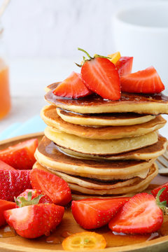 Pancakes with fresh berry