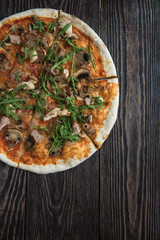Pizza with chicken and mushrooms