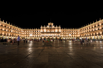 Naklejka premium View of the Plaza Mayor of Salamanca night, with people on the terraces of the bars, Salamaca, Spain