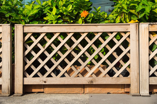 There are the grille. It is good background.