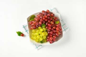 red and white grapes