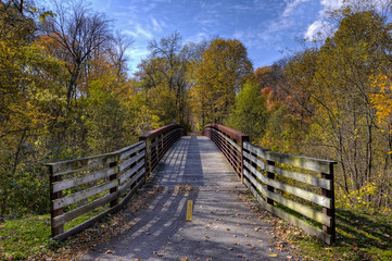 Edwardsville Nature Center Trail through Edwardsville, Illinois