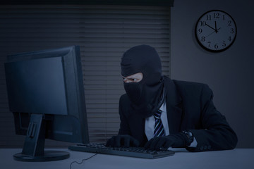 Thief steals information at night