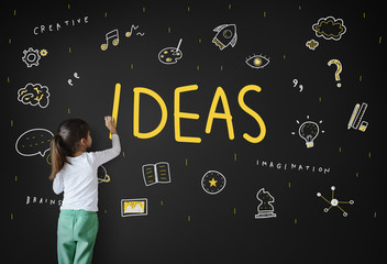 Ideas Lightbulb Musicnote Speech Icon Concept © Rawpixel.com