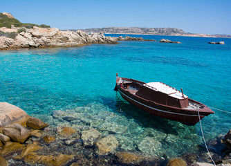 baia blu, paradiso terrestre nelle nostre isole italiane