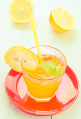 Aerial view of glasses of soda with ice