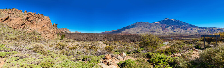 Obraz premium volcano Teide from the side of the Liano de Ucanca mountains