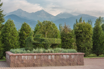 Topiary piano figure from plants