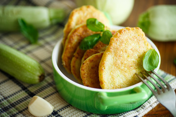 fried zucchini fritters