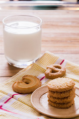 biscuit and milk