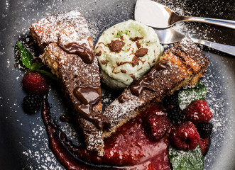 Pie with ice cream and fruits
