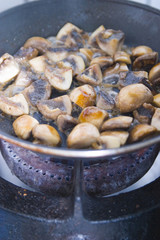  Cooking mushrooms