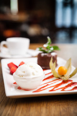 Chocolate fondant with ice cream
