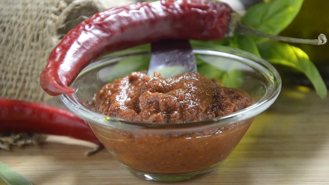 هريسة Harissa Хариса हरीसा ハリッサ אריסה 哈里薩辣醬 W&uuml;rzmittel Saus Salsa piccante Харисса Harisa Spicy sauce picante острый соус Tunisian cuisine