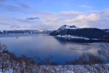 冬の摩周湖