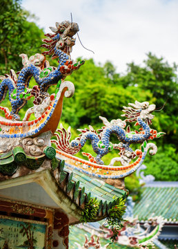 Traditional mosaic dragons on roof of the Linh Ung Pagoda