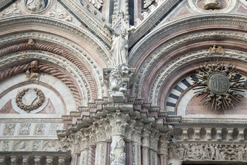 Fototapeta premium Cathedral Facade in Siena