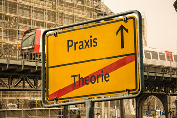 Schild 113 - Praxis