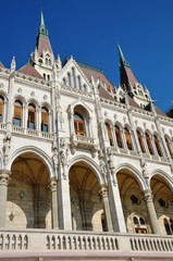 Naklejka premium Etage et vitraux du Parlement national Hongrois à Budapest