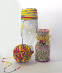 Ваза из ниток ручной работы