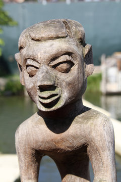 statue 16082016