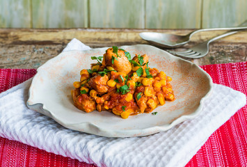 Mexican chicken with sweetcorn and tomato sauce