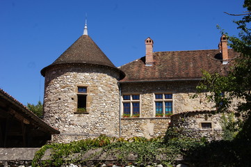 Fototapeta na wymiar Maison dans un château 