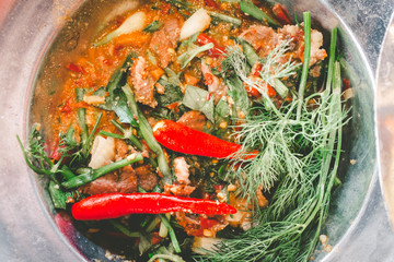 Spicy minced beef salad with herb