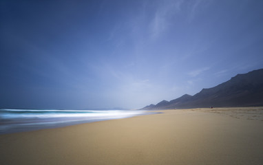 Fototapeta na wymiar Tranquil Cofete Beach. Fuerteventura. Long Exposure