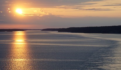 Sonnenaufgang in den Schären