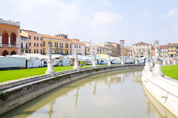 Fototapeta premium PADOVA, ITALY - JULY, 9, 2016: channel around Prato della Valle in a center of Padova, Italy