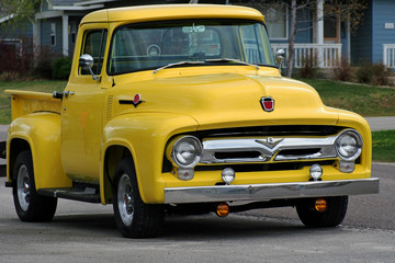 yellow truck 