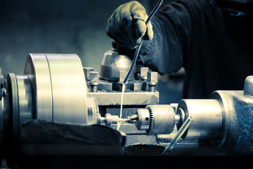 Turning lathe in the workshop