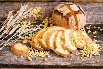 Round corn bread with decoration © Branko Jovanovic