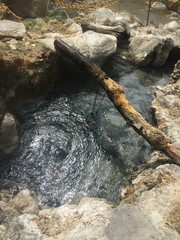 湯だまり 自噴 温泉