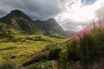 Three Sisters Gebirge im Glen Coe Tal in den Highlands, Schottland