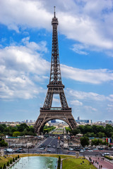 Fototapeta na wymiar Tour Eiffel (Eiffel Tower). View from Trocadero. Paris, France.