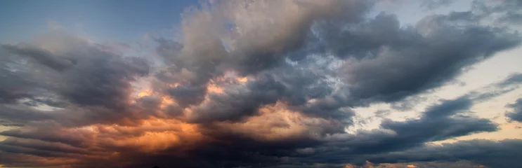 Foto op Plexiglas Hemel Dramatische lucht met stormachtige wolken