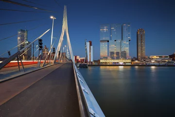 Foto op Canvas Rotterdam. Afbeelding van Rotterdam, Nederland tijdens twilight blue hour. © rudi1976